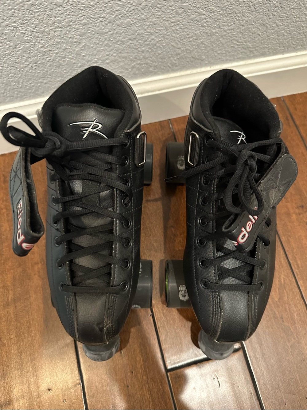 Riedell R3 Quad Roller Skate - Picture 5 of 16